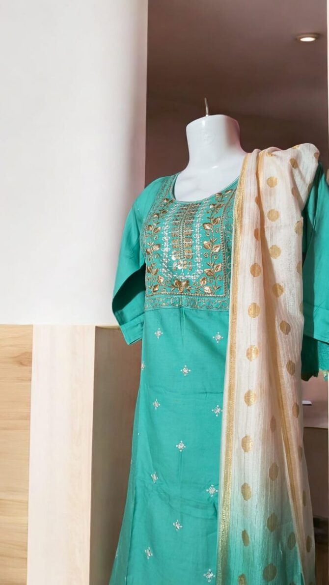 Reyon Work Three Piece Salwar Suit