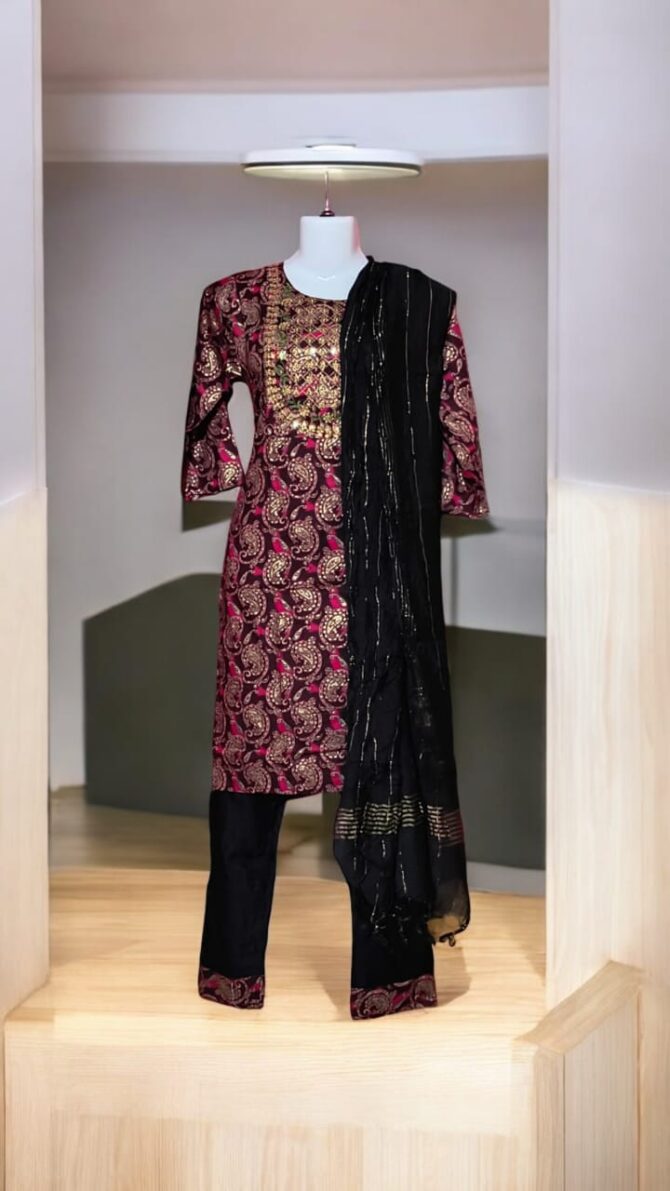 Reyon Foil Three Piece Salwar Suit