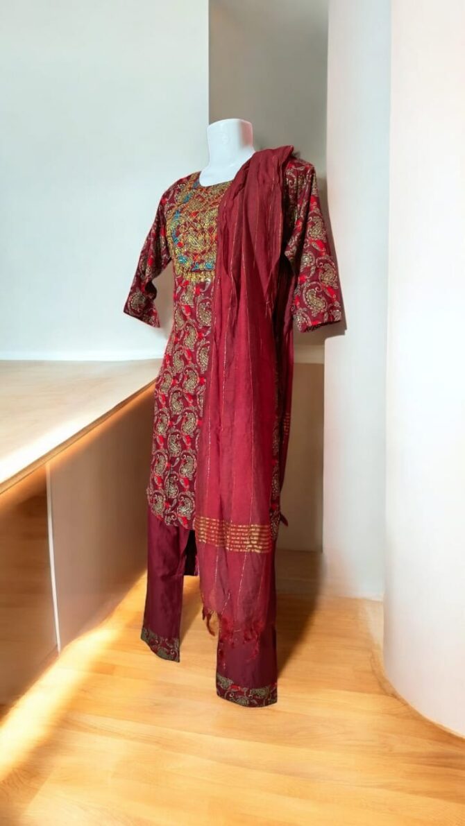 Reyon Foil Three Piece Salwar Suit